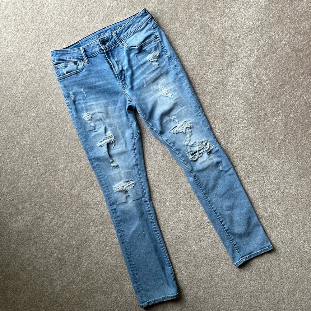 American Eagle Men’s Lightwash Distressed Slim Airflex Jeans Size 32 x 32